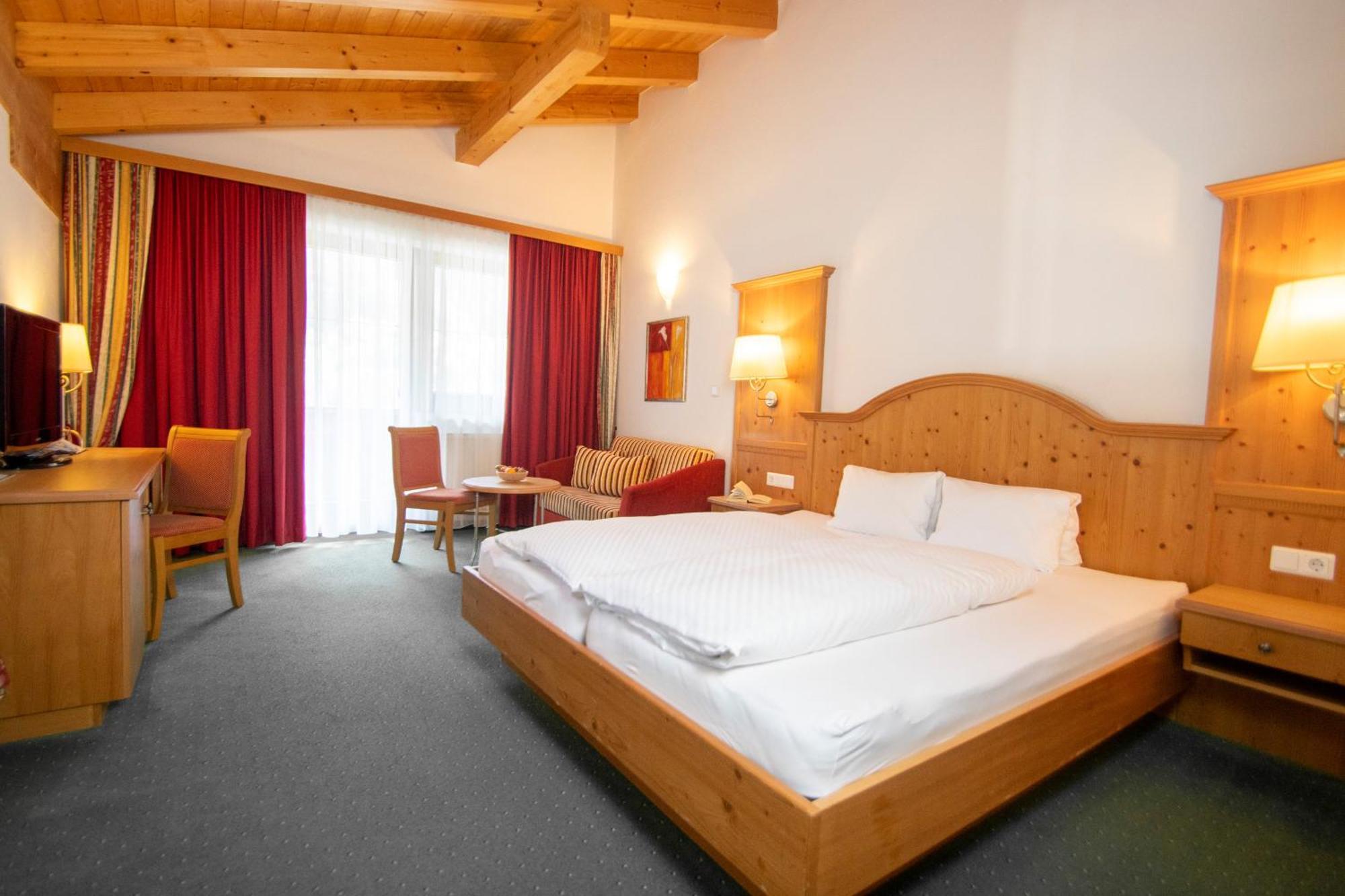Aktivhotel Waldhof Oetz Zewnętrze zdjęcie