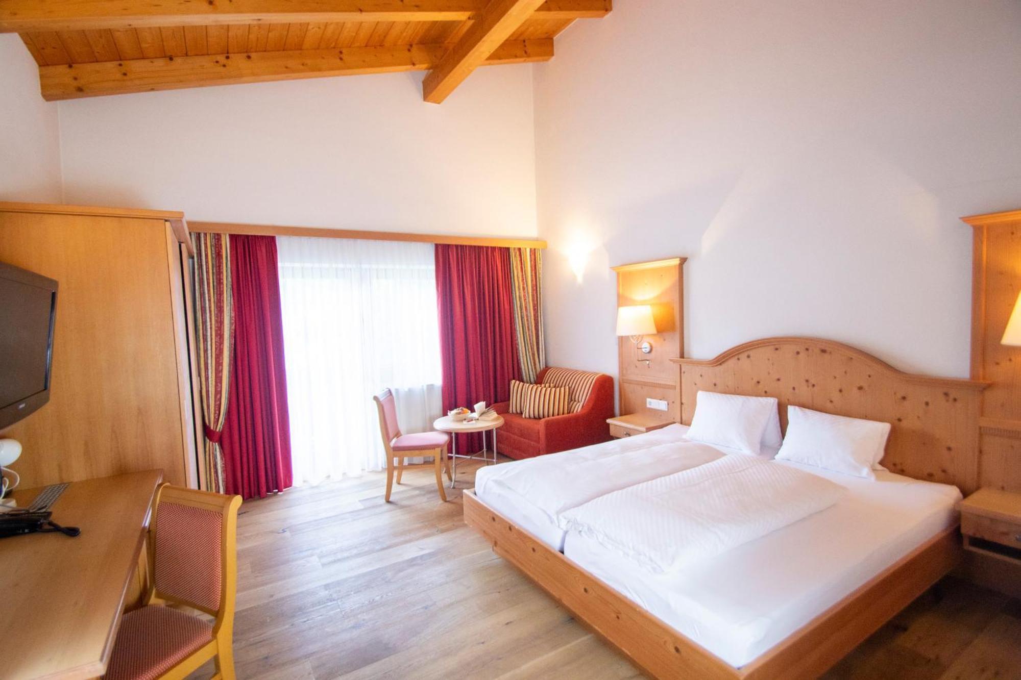 Aktivhotel Waldhof Oetz Zewnętrze zdjęcie